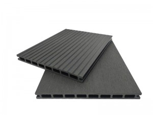 Tradycyjny taras wpc, pusty w środku 250x21mm z 8 kwadratowymi otworami, płaska podłoga na zewnątrz